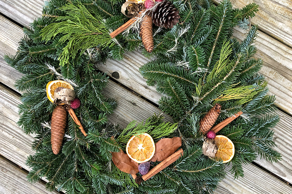 Christmas Activities and Christmas Crafts for Kids: Nature wreaths