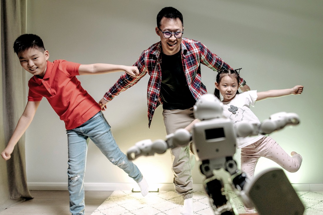 Try a little freeze dancing, robot style! Photo courtesy of Pavel Danilyuk via Pexels