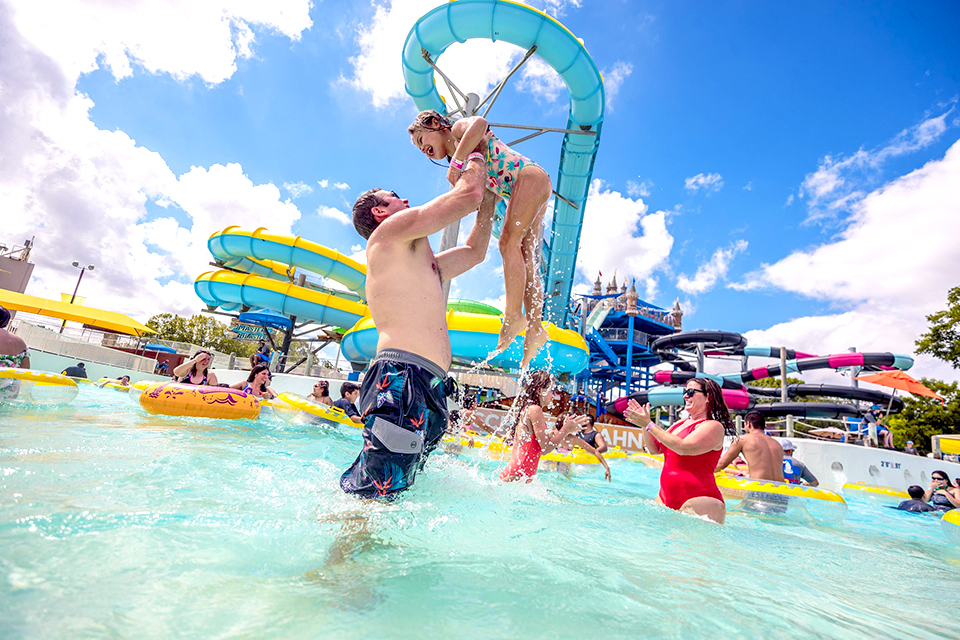 Winter Vacation Ideas: Schlitterbahn Water Park Resort in San Antonio, Texas