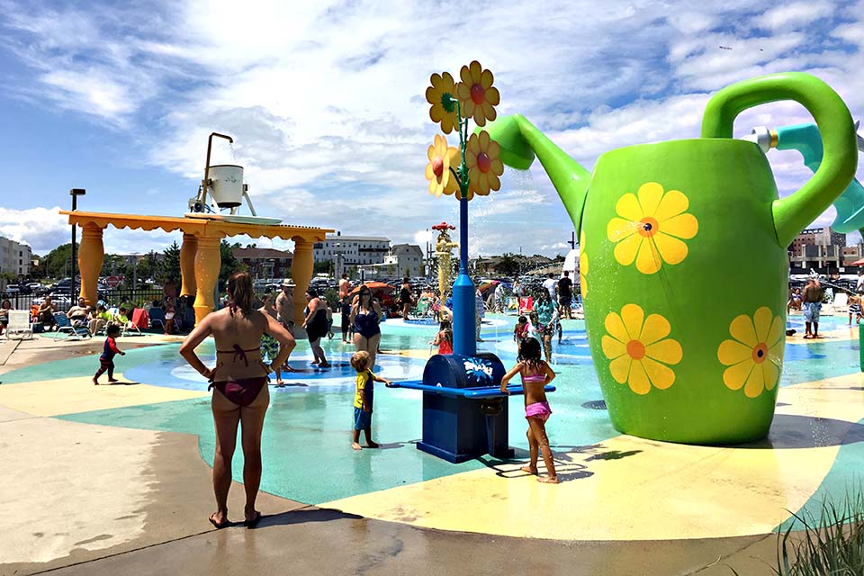 Sprinkler Parks and Splash Pads in New Jersey: Asbury Splash Park 