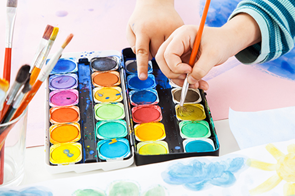 Kids' classes like art lessons can help your NYC child grow and develop