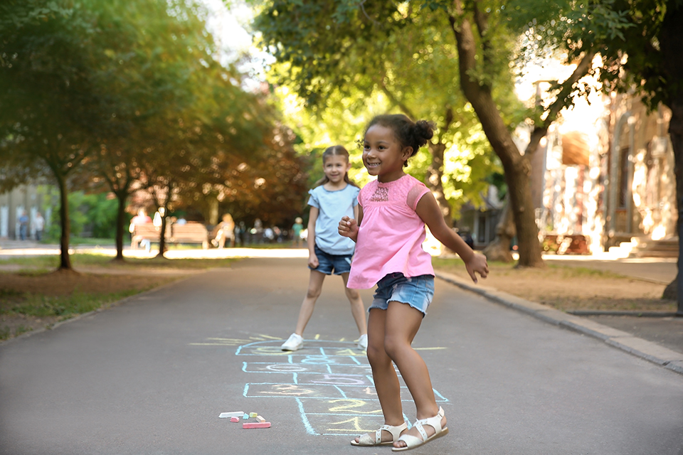 Field Day Game ideas : Sidewalk Chalk