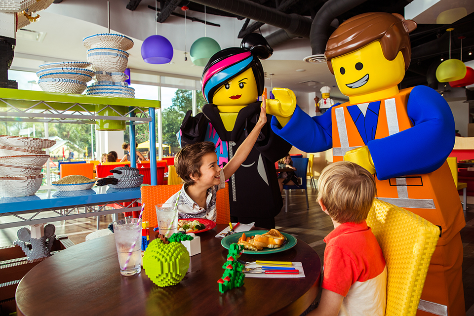 Legoland Florida Resort : Brick's Restaurant