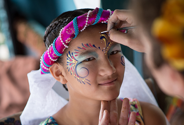 New York Renaissance Faire face painters