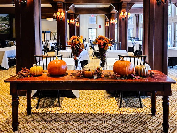 Image of restaurant decorated for Thanksgiving in Connecticut.