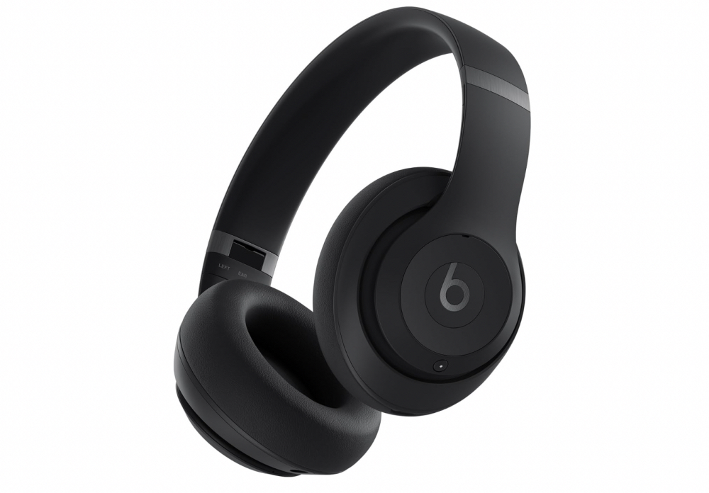Beats Studio Pro headphones image