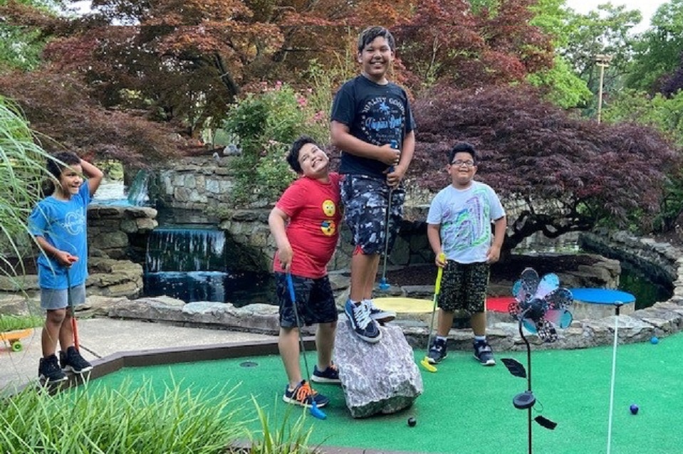 Kids get a kick out of the obstacles at Gaithersburg Mini Golf. Photo courtesy Gaithersburg Mini Golf.