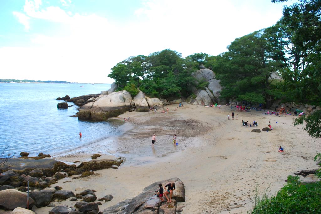 Half Moon Beach's size and shape make it easy to keep track of kids. Photo courtesy of the Cape Ann Chamber of Commerce