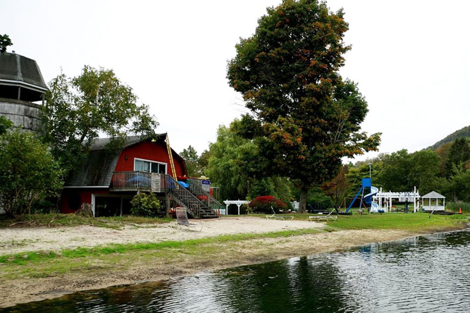 cabins and the lake at Harmony Ridge Campground
