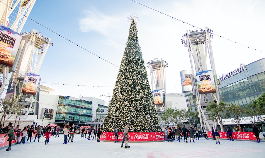 Best Outdoor Ice Skating Rinks in Los Angeles: LA King''s Holiday Ice Rink's Seasonal Ice Skating Rink at LA Live