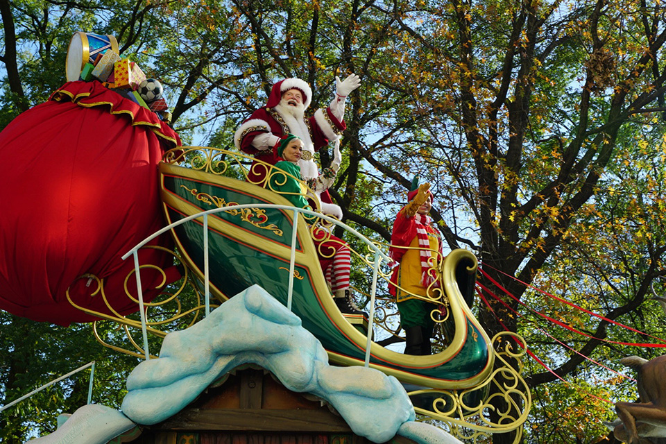 Holiday Activities in NYC: Macy's Thanksgiving Day Parade