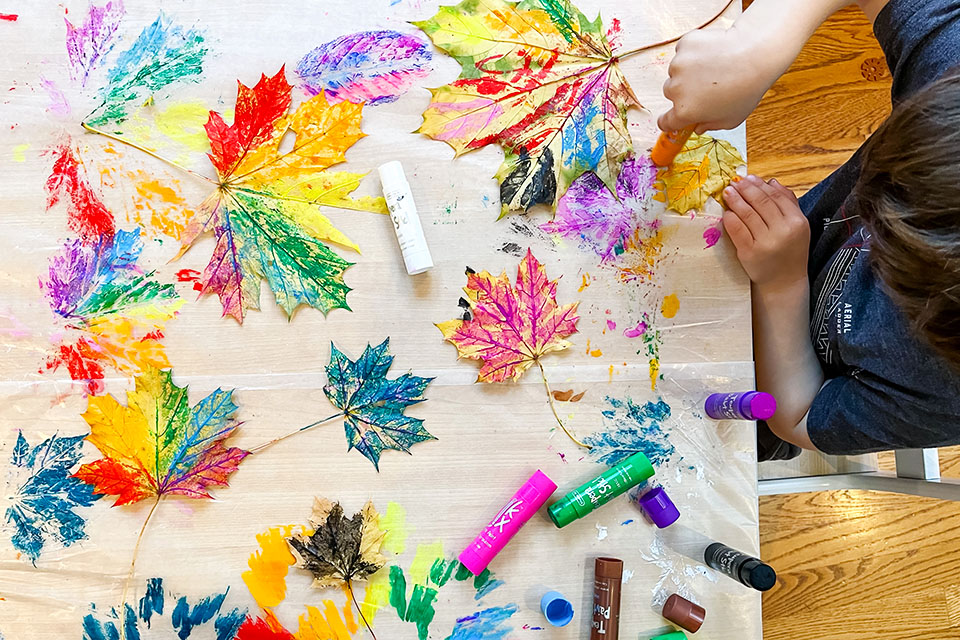 Leaf press fall craft