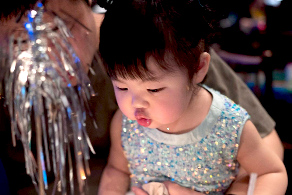 Little ones can blow out their candles at a pair of Rainforest Cafes in the Garden State. Photo courtesy of the venue