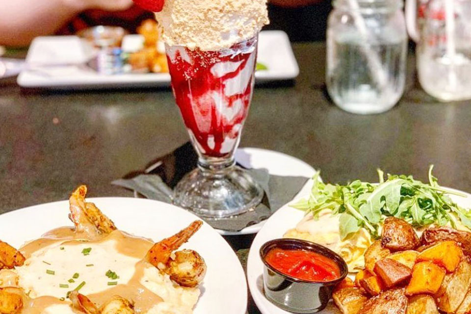 Restaurants for birthday dinner in NYC: Mom’s Kitchen & Bar