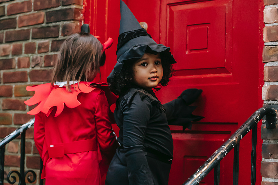 Kids' Halloween Costume Ideas: Cute little witch