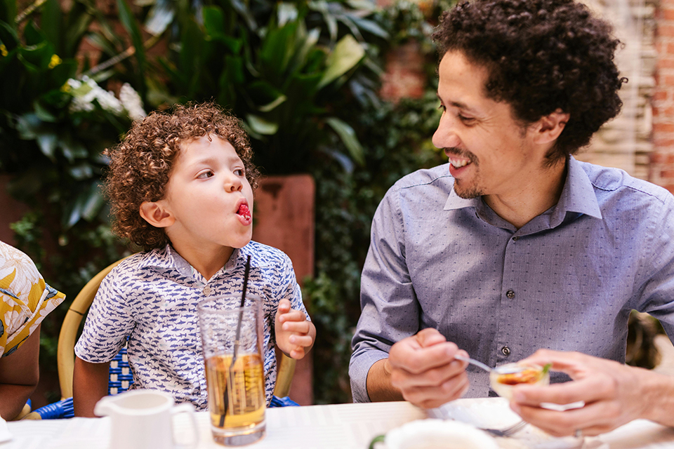 Check out our impressive list of children's meal deals at chain restaurants! Photo by RDNE via Pexels