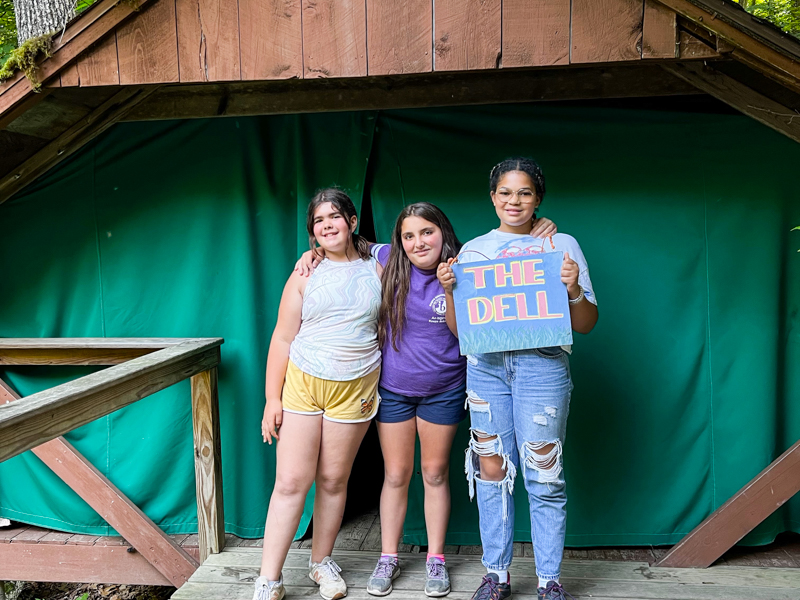 Make new friends at camp!