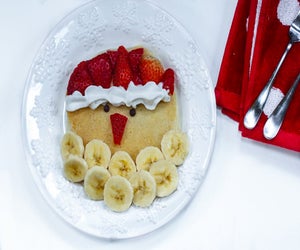 Start the holidays off right with a tasty breakfast with Santa. Photo by VM2002, courtesy of Canva