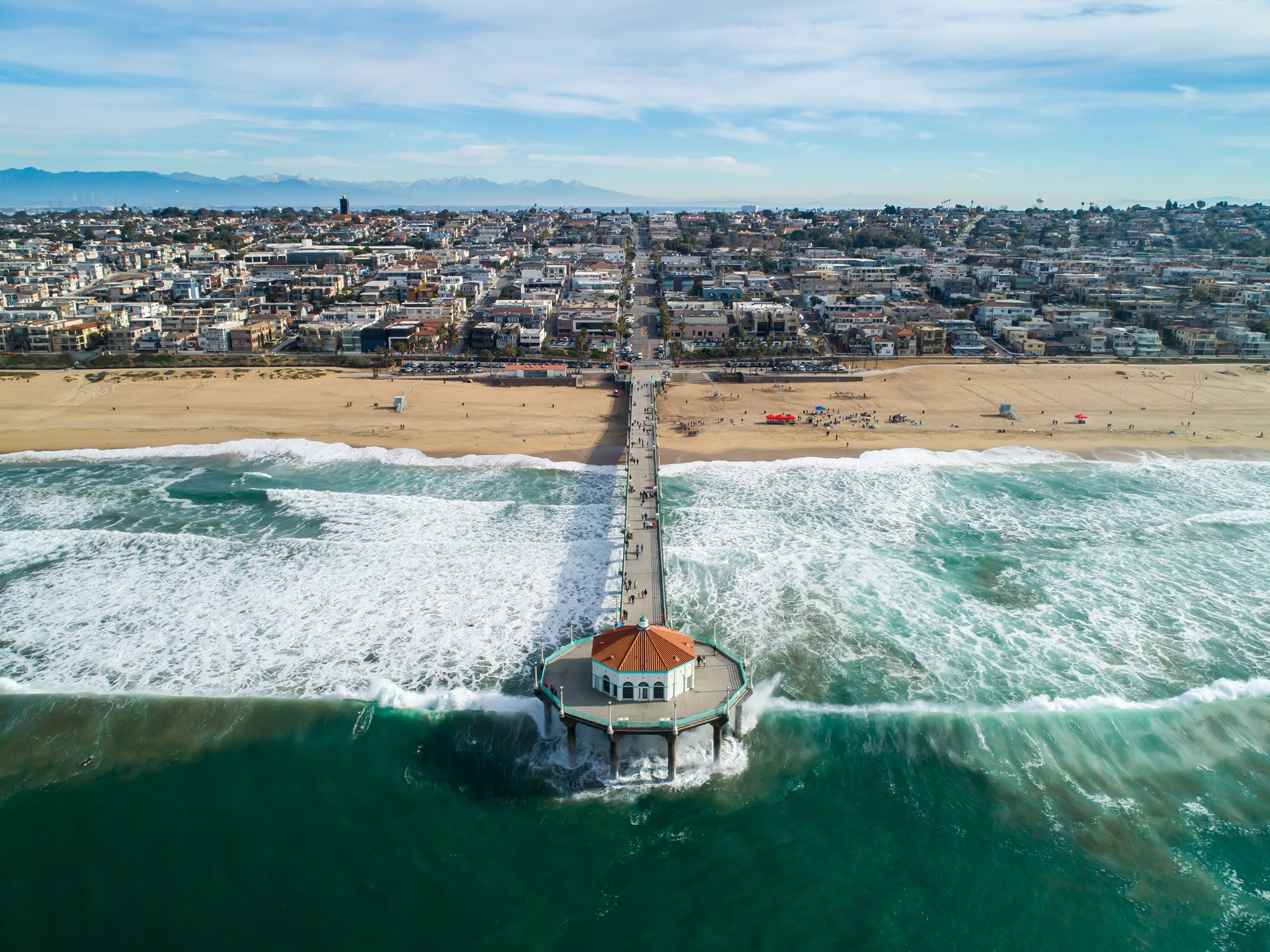 Manhattan Beach is a gorgeous seaside city.