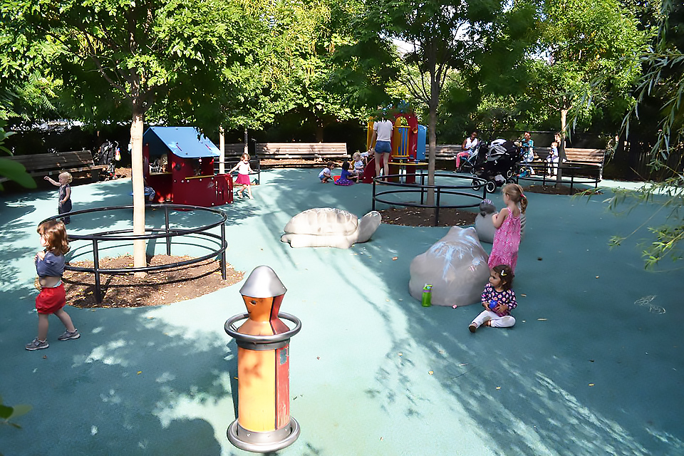 Pier 1 toddler playground in Brooklyn Bridge Park