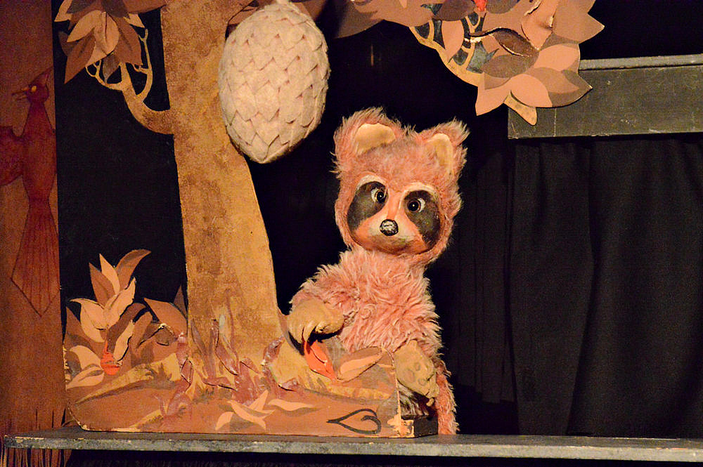 Raccoon Tales. Photo courtesy of Puppet Showplace Theater