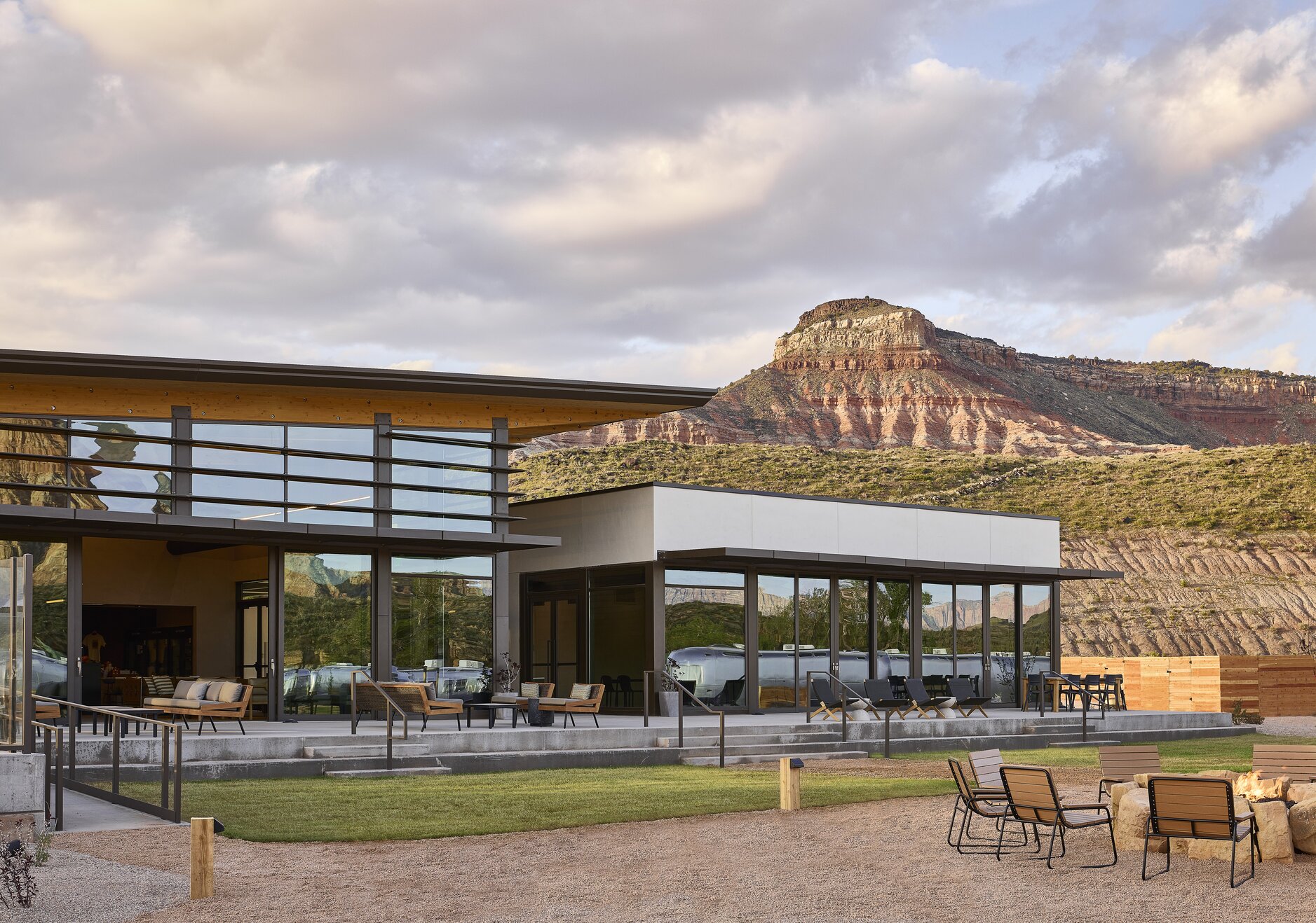 AutoCamp Zion: Check in at The Clubhouse