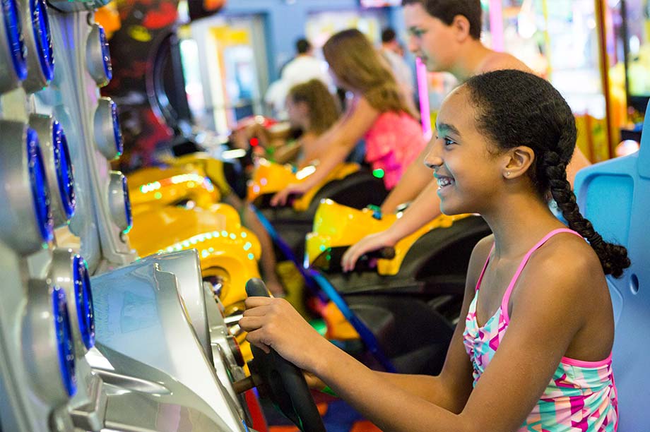 Sahara Sam's offers traditional party packages and themed events like the Summer Beach Party. 