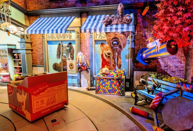 New at the SoCal Amusement Parks : Universal Pets off the Leash