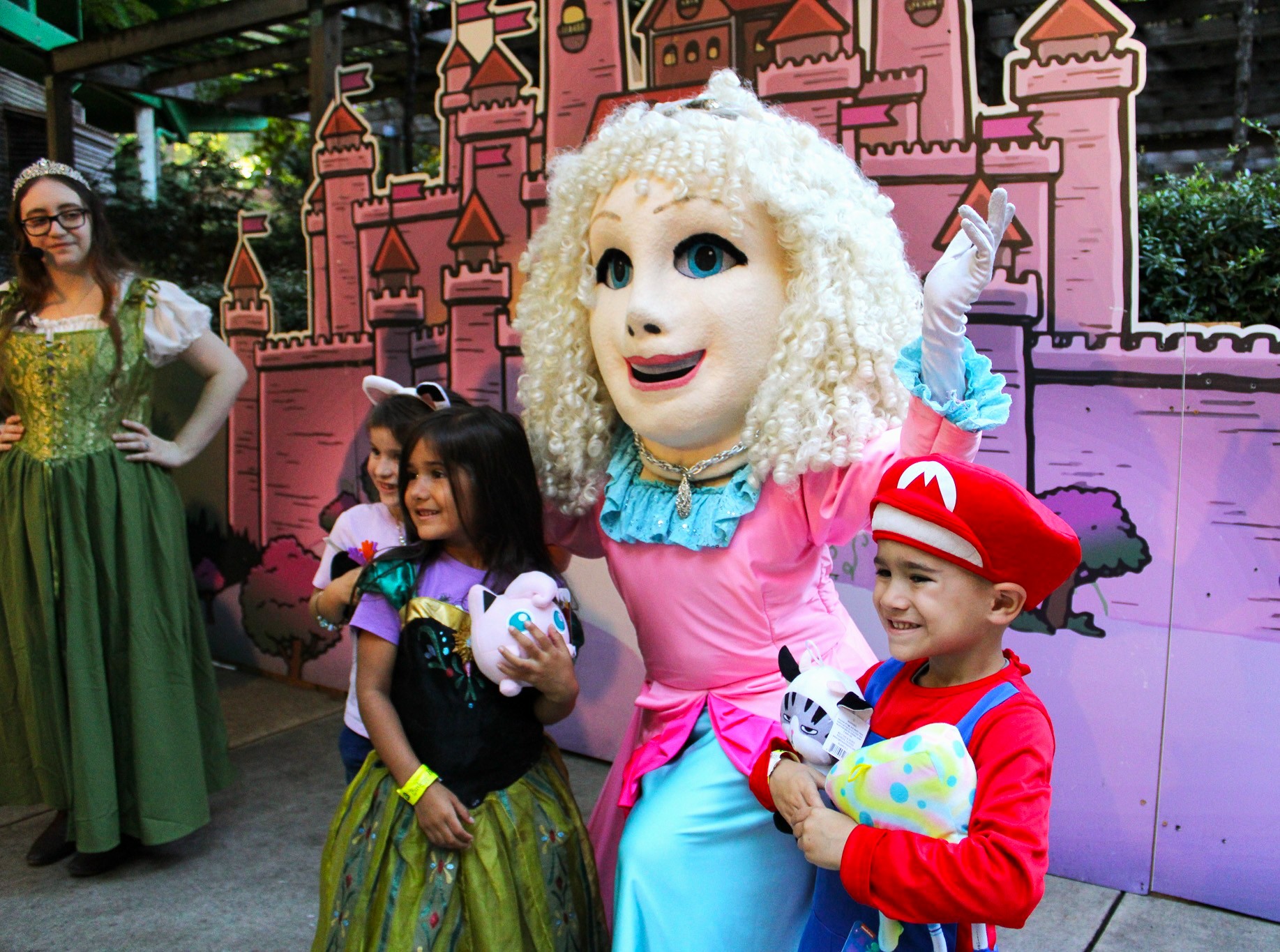 he Great Big BOO! is full of sweet, silly, and not-too-spooky Halloween fun for the entire family. Photo courtesy of Gilroy Gardens