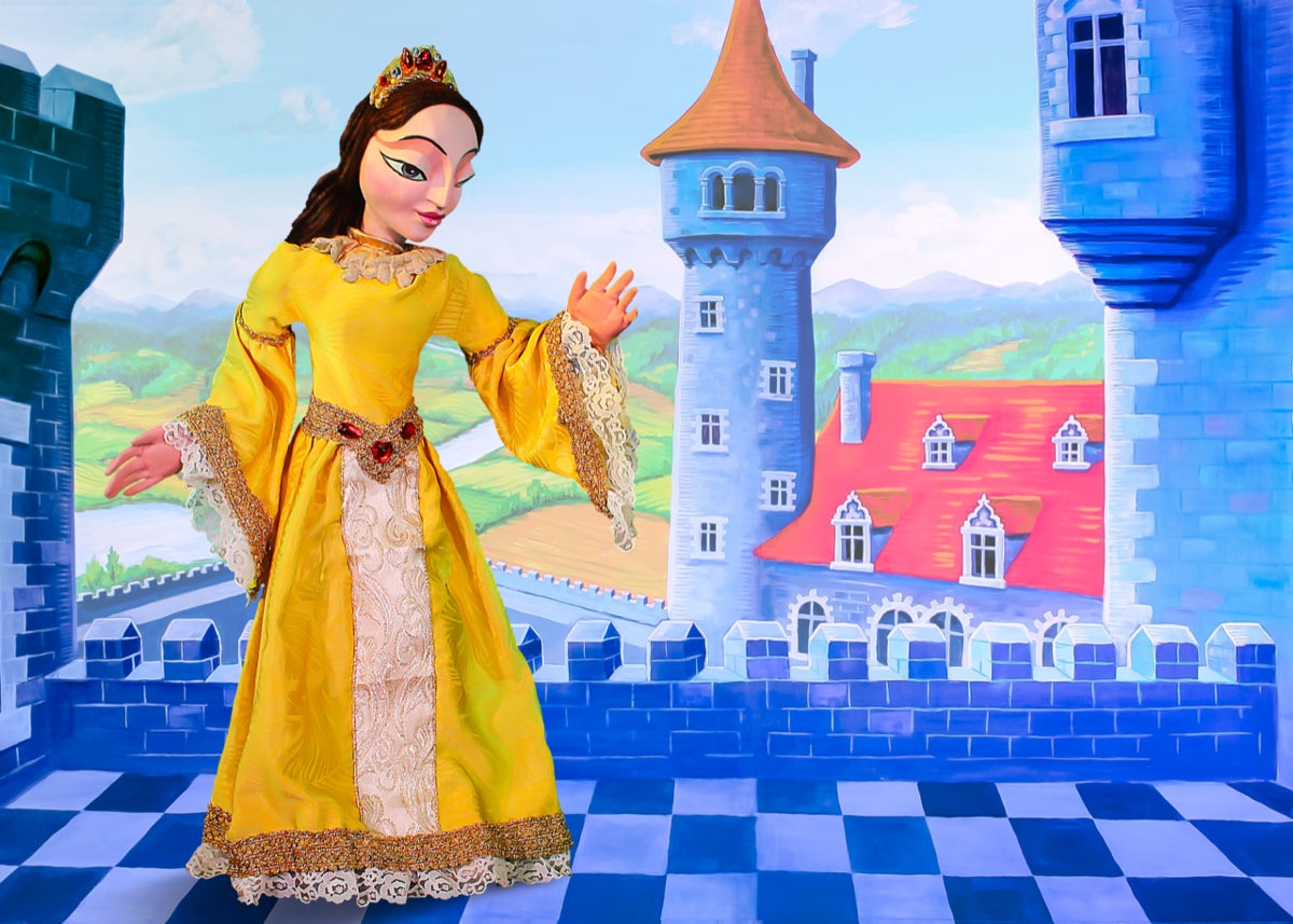 Sleeping Beauty. Image courtesy of Tanglewood Marionettes