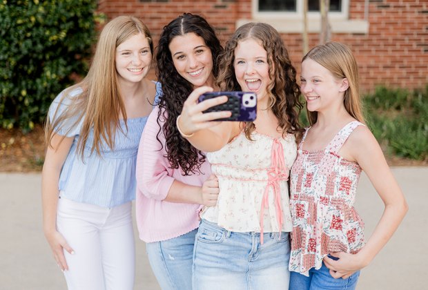 Help teens and tweens look their best by shopping at stores, like Ruth & Naomi, that focus on their needs and wants. Photo by Elizabeth Buergler Photography, courtesy of Ruth & Naomi