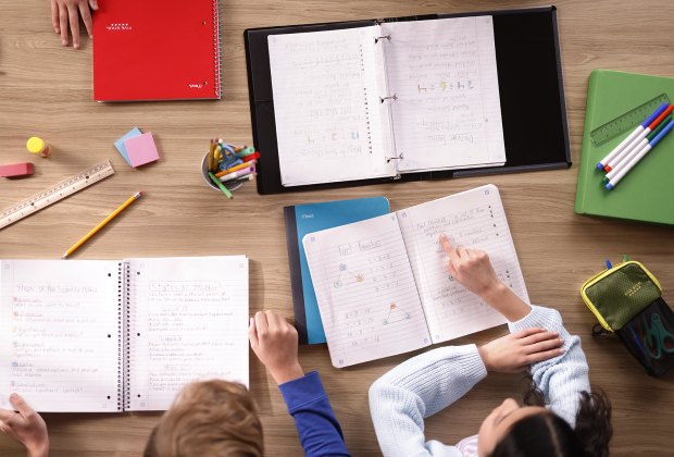 This free, innovative app from Five Star helps kids create digital flash cards, organize notes, and track assignments.