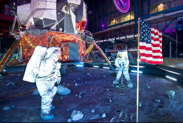 See a replica of the moon landing with this Moonscape.