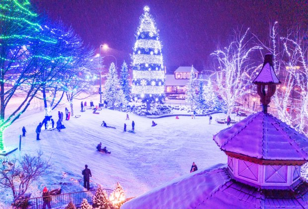 Leavenworth, WA transforms itself into a snow globe at Christmastime. Photo courtesy of the Leavenworth Chamber of Commerce 