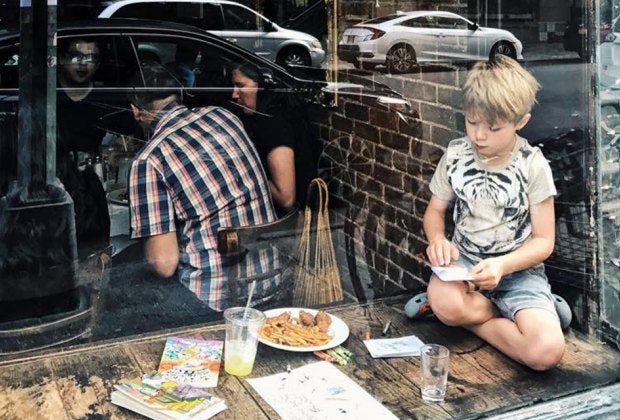 Walker's has a casual, kid-friendly vibe. Photo by Sisiducky via Instagram