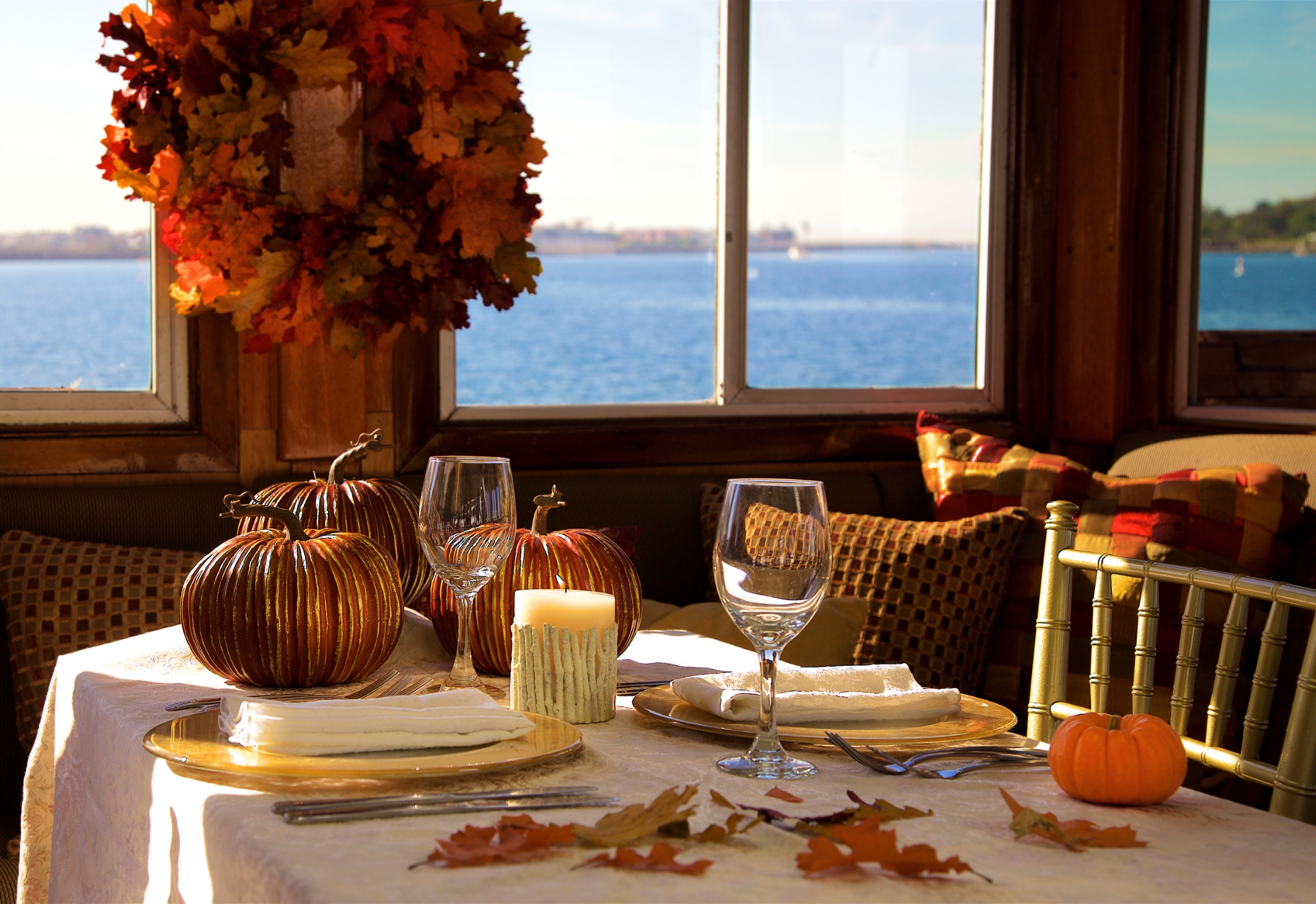 Restaurants Open on Thanksgiving in Los Angeles: City Cruises / City Experiences in Long Beach and Marina del Rey