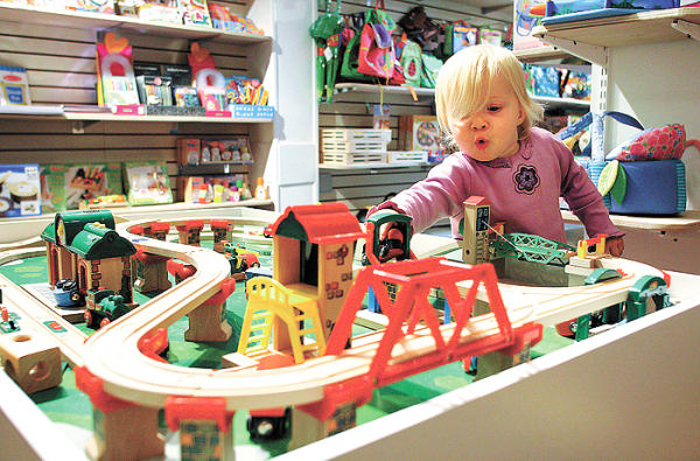 Things To Do in Georgetown DC: Tugooh Toys