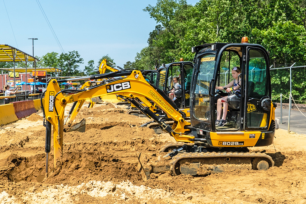 Photo courtesy of Diggerland