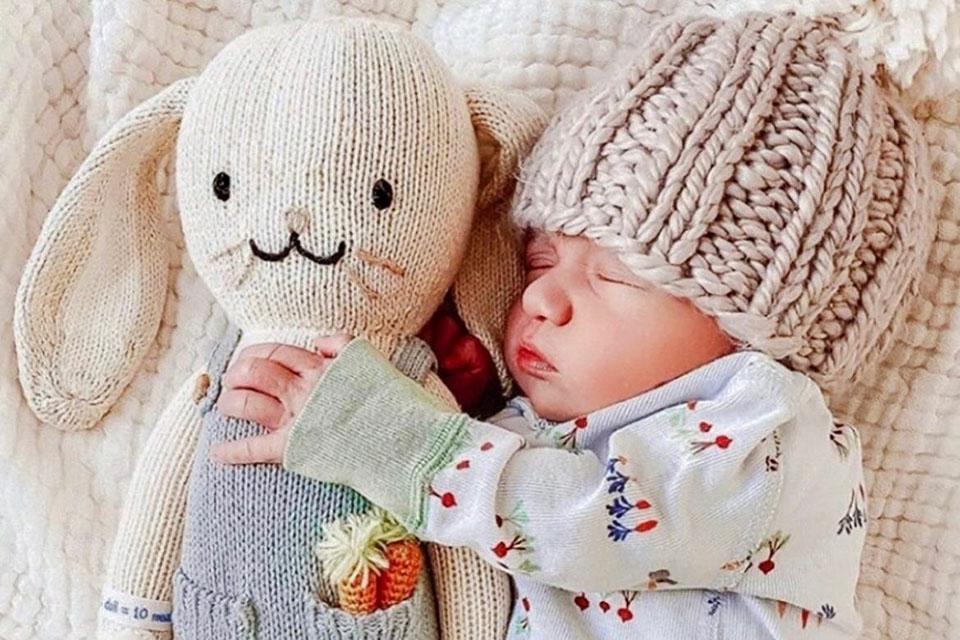 Starry Bird Kids' eco-friendly inventory includes baby gear, wraps, maternity essentials, and more.