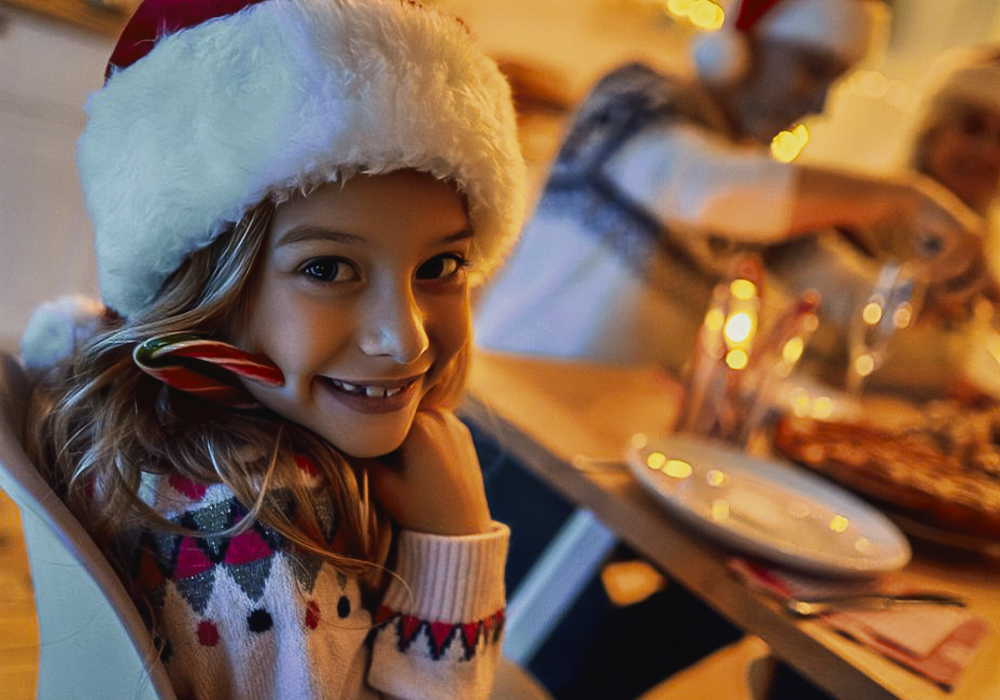 Don't want to cook this Christmas? Treat your family to a festive meal at a restaurant! Photo courtesy of Canva