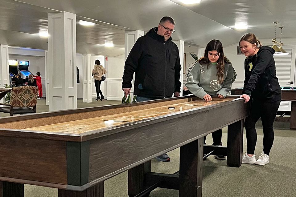 Windham Mountain with kids: Wylder Windham game room