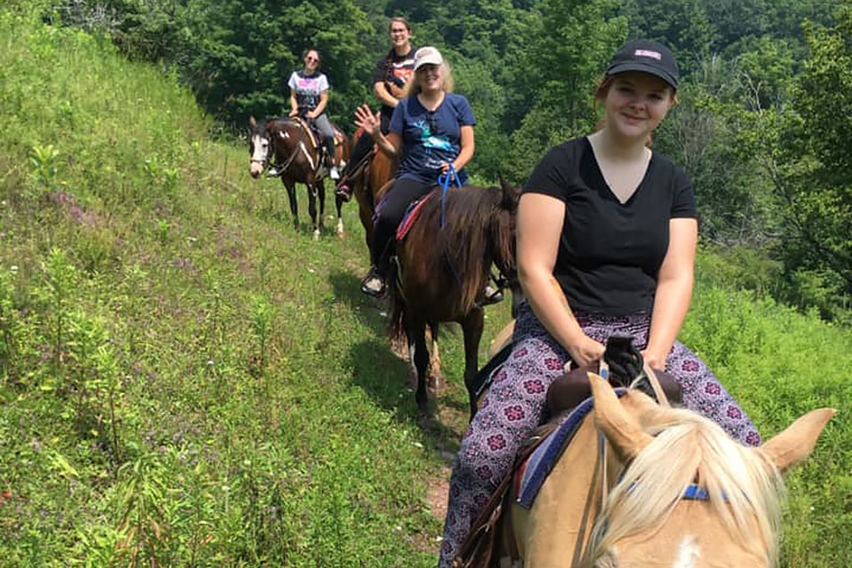 Windham Mountain with kids: Mountain Brook Farm